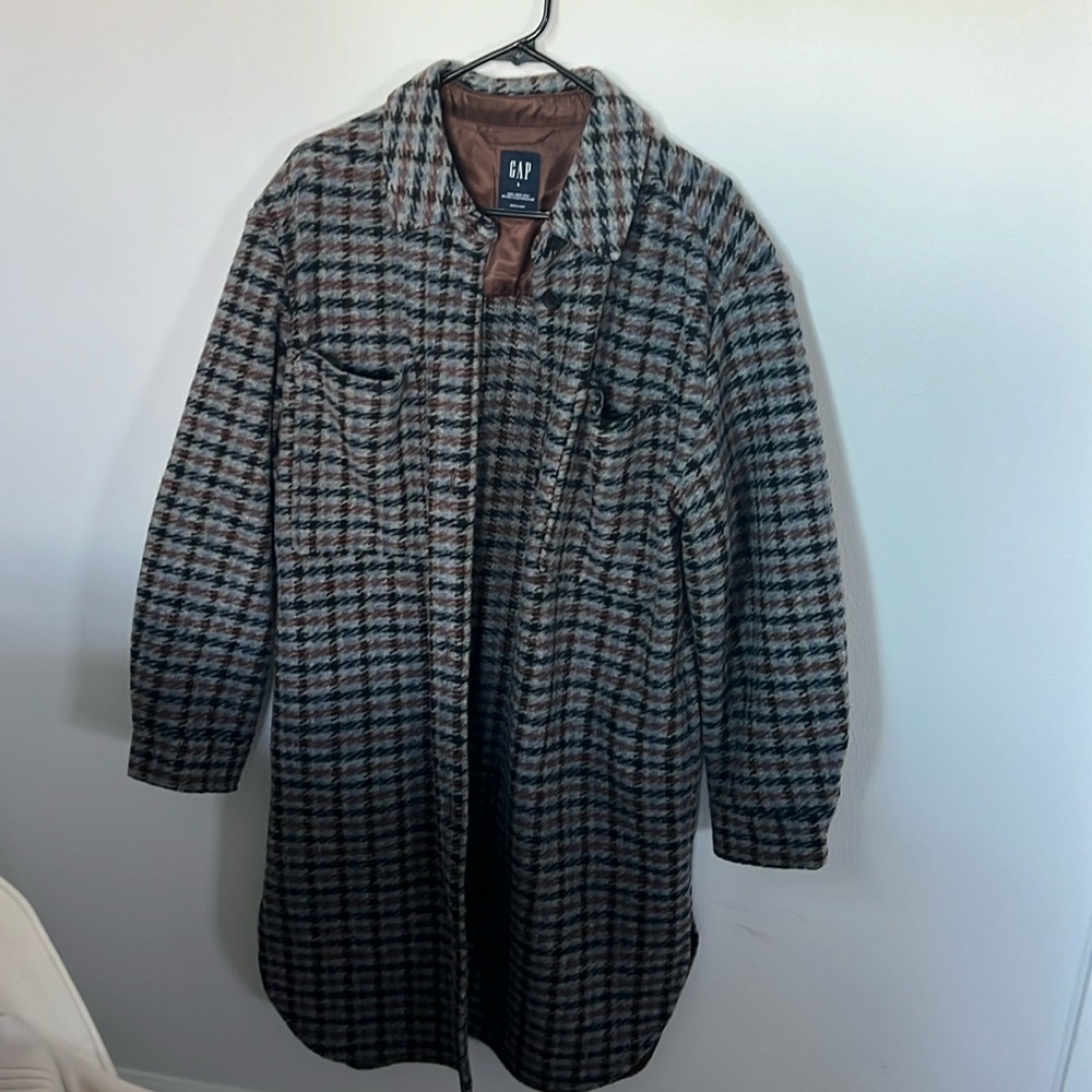Gap Large plaid light weight coat.